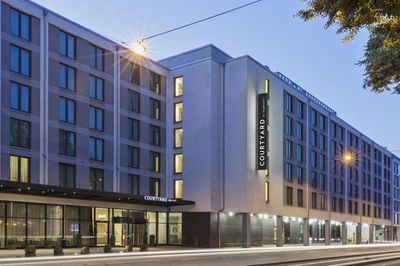Building hotel Courtyard Munich City East